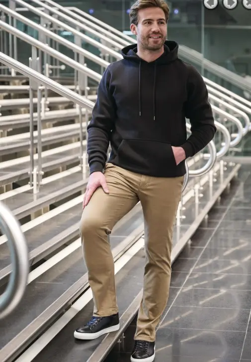 [8058D38] BT- Chino Leo coupe slim (black, 38)